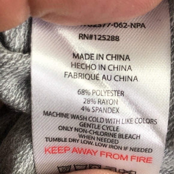 RAE Dunn Gray boss lady graphic sweatshirt - Picture 11 of 13